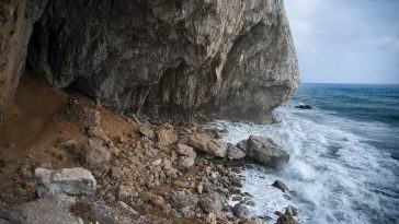 Gorhams-Cave-Gibraltar-National-Museum